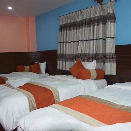 Hotel Rosemary Homes Pokhara Exterior foto